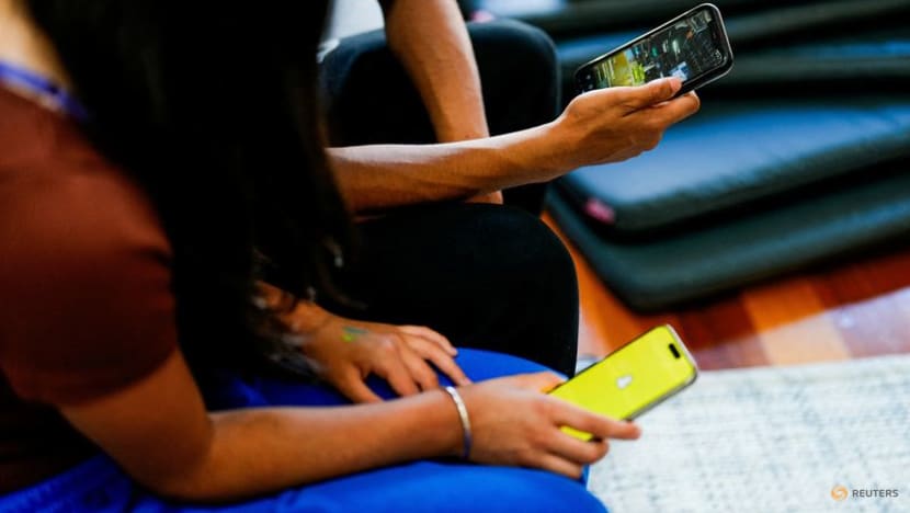 Australian children able to bypass age limit set by social media platforms, report shows Australian children able to bypass age limit set by social media platforms, report shows