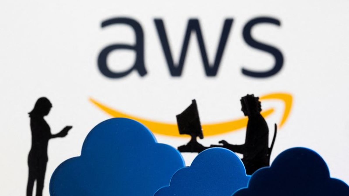 Amazon to spend S$12 billion to expand cloud infrastructure in ...