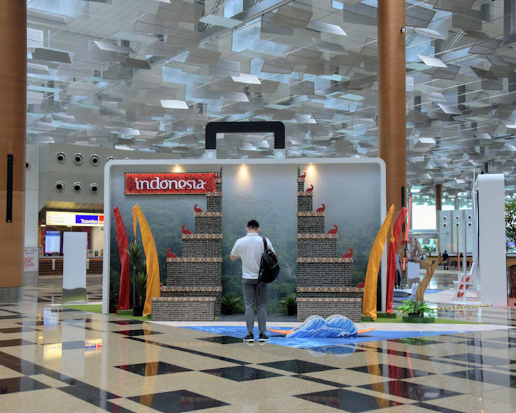 Singaporeans based overseas can get COVID-19 jab on arrival instead of after stay-home notice