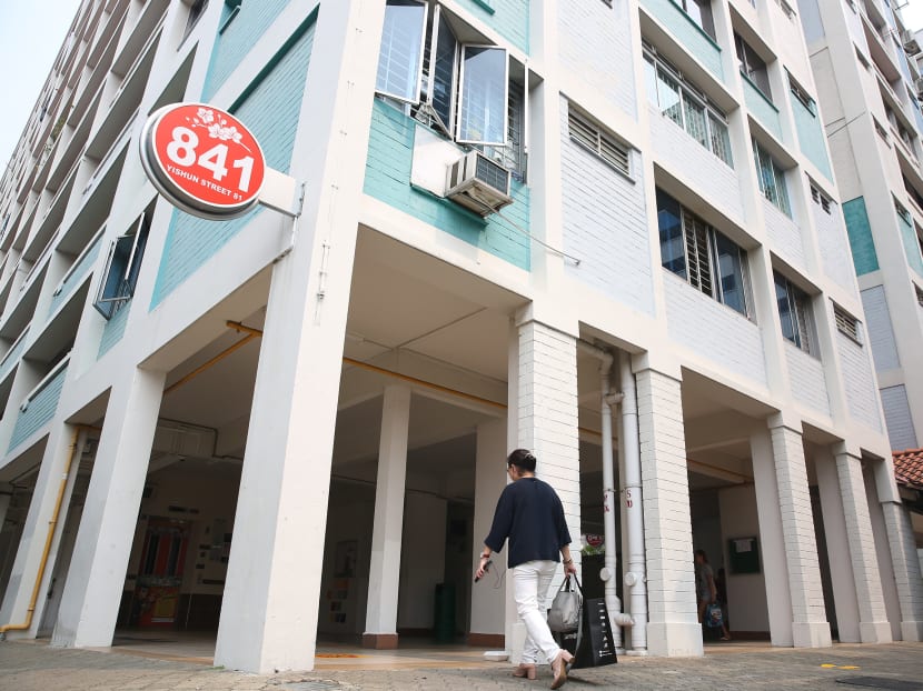 Retiree Lee Thian Hock, 68, said that the surveillance cameras installed around Block 841 on Yishun Street 81 were of no use. Litter that he sees in the lift could be left there for up to four days. Retiree Lee Thian Hock, 68, said that the surveillance cameras installed around Block 841 on Yishun Street 81 were of no use. Litter that he sees in the lift could be left there for up to four days.