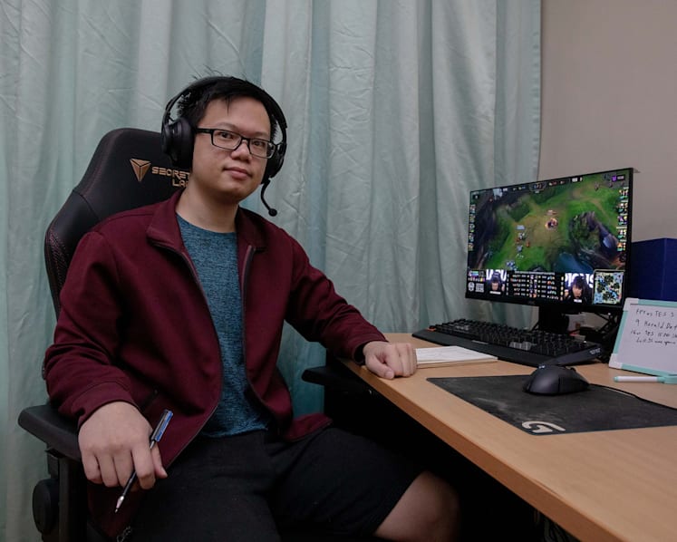 How this 28-year-old Singaporean went from engineering student to League of Legends e-sports coach
