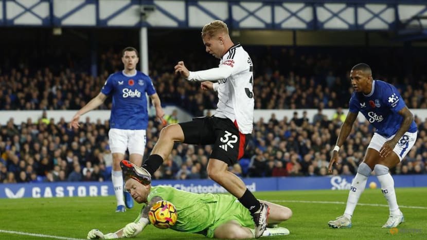Everton substitute Beto snatches injury-time draw against Fulham