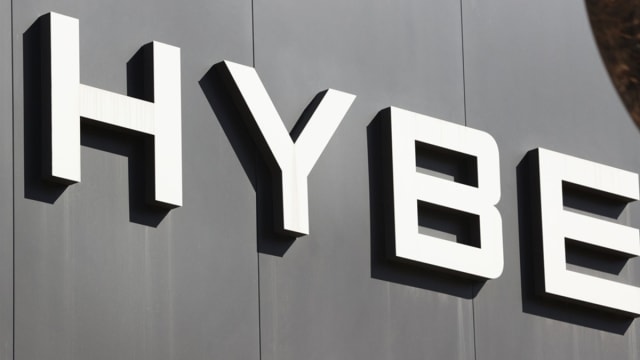 这是可以说的吗？！HYBE内部报告批评其他偶像“丑得吓人”