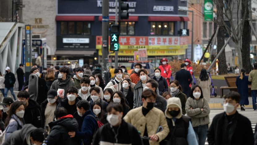 Kes baru COVID-19 di Korea Selatan kekal melebihi 35,000 buat hari ke-4 berturut-turut