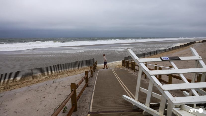 Hurricane Erin brings coastal flooding to North Carolina, Virginia