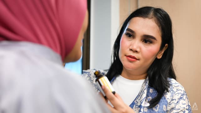 Impian PMI Singapura terwujud di Development: Dari make-up hingga desain grafis, inilah sosok relawan berjasa