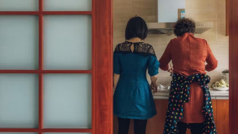 Budaya seksisme di rumah menjadi bibit ketidaksetaraan. Bagaimana perempuan menyikapinya?