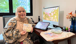 Hasil lukisan Nisa’ Tuzzakirah dalam ‘Egg & Friends’ pikat pelanggan sejauh Kanada