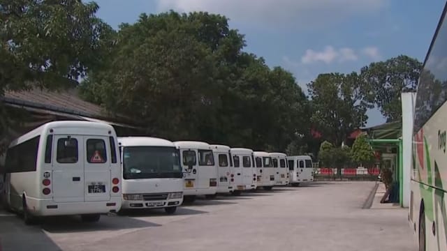 42份校车合同暂时起价 以应对油价上涨