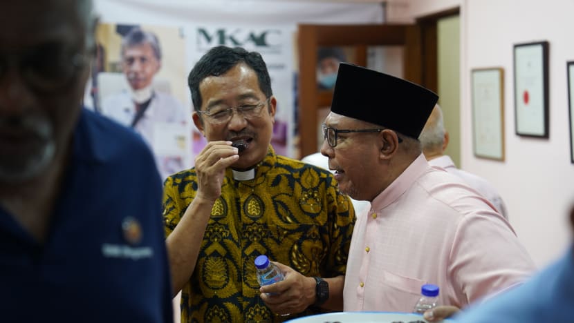 Related article image