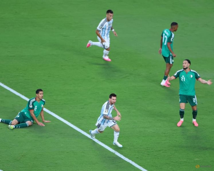 Algeria's World Cup fate in their own hands, coach says