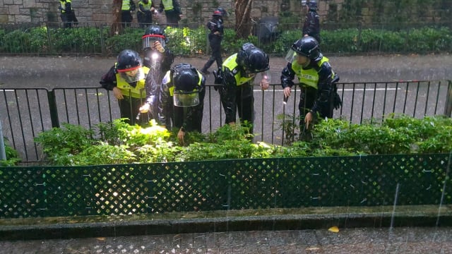 香港惊现“无头尸” 经查发现头颅竟陷入体内