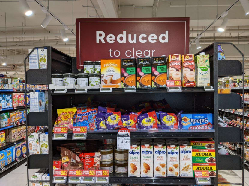 Inflation woes? We crowdsourced 9 grocery-shopping tips from aunties Inflation woes? We crowdsourced 9 grocery-shopping tips from aunties