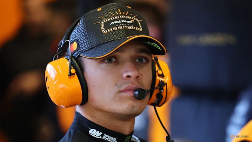 Norris on top in twice red-flagged Las Vegas GP practice