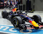 Verstappen continues resurgence with pole for Singapore sprint