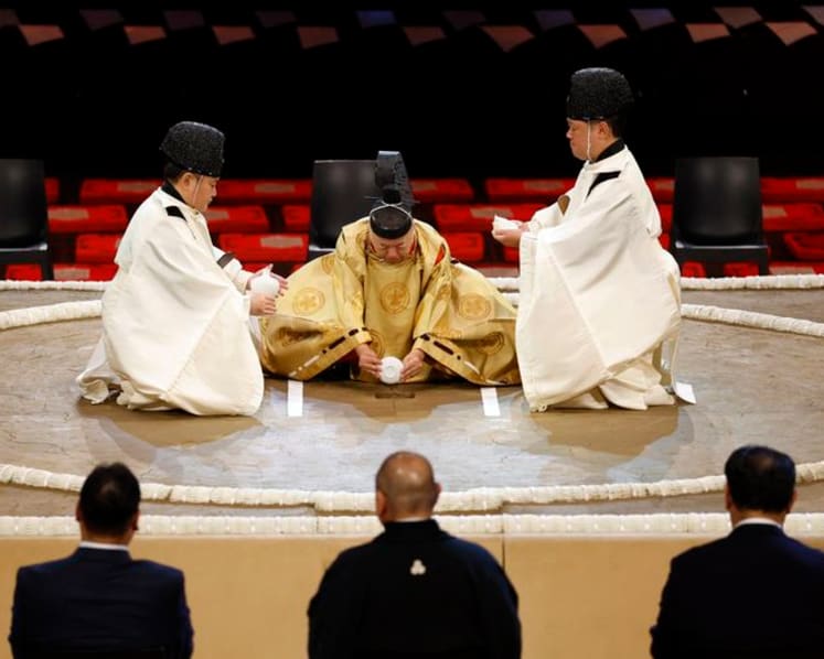 Sumo-Wrestlers primed to rock London in five-day tournament