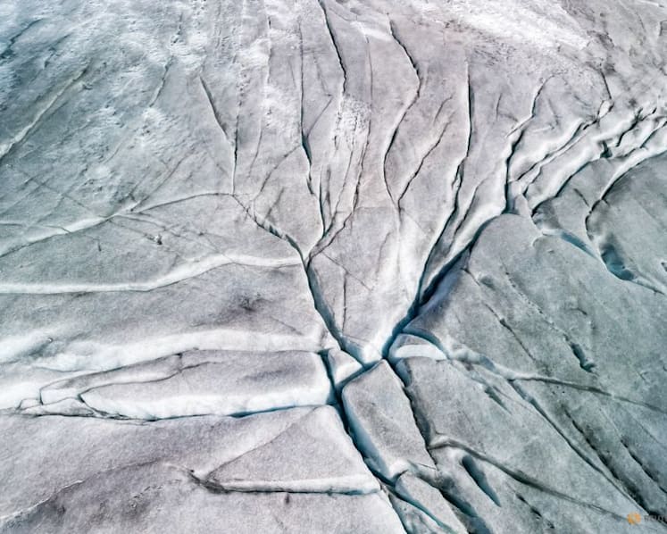 Swiss glaciers rapidly lose protective snow in punishing European heatwave