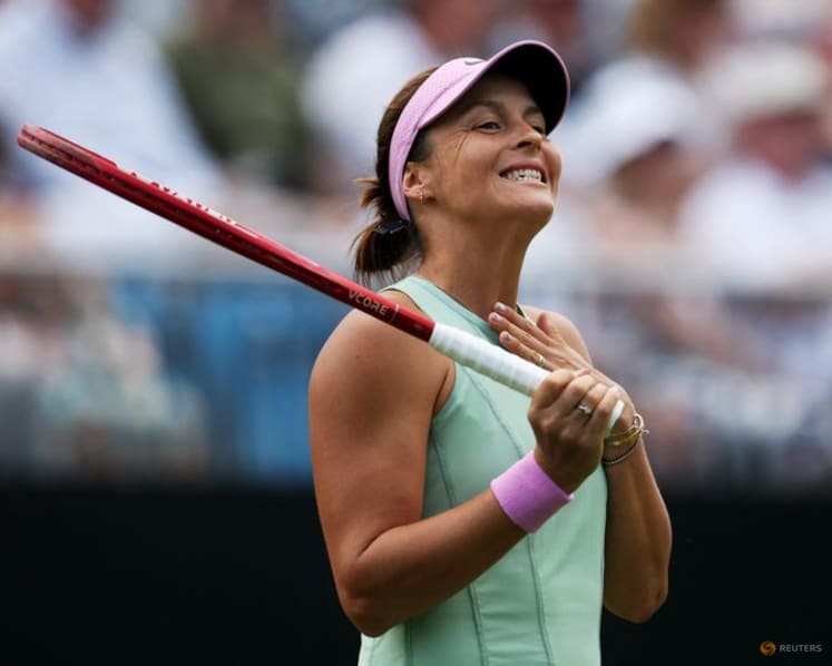 Keys and Maria set up Eastbourne final after opponents quit