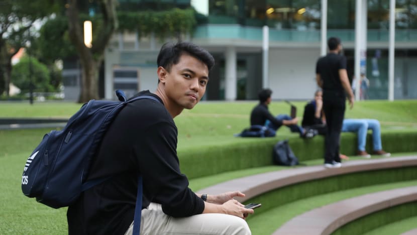 Mum’s words spur undergraduate to overcome family’s financial difficulties