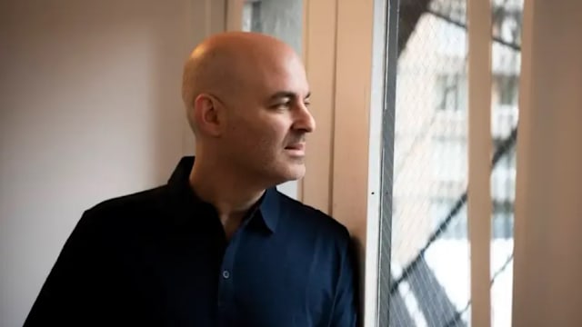 万事达卡前副总沦送餐员 “我学会谦卑”