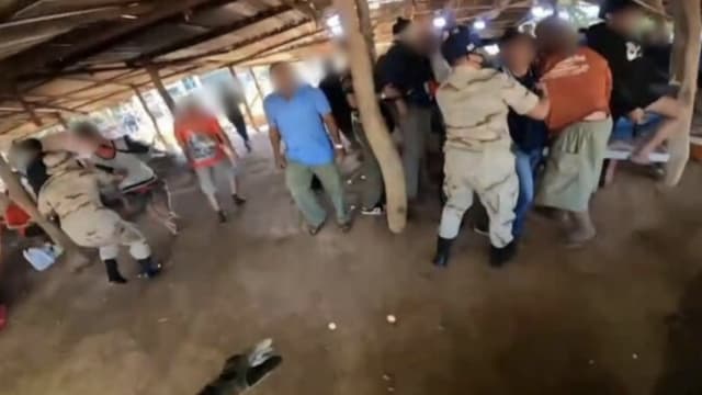 参与非法斗鸡  泰国警方逮捕近50人