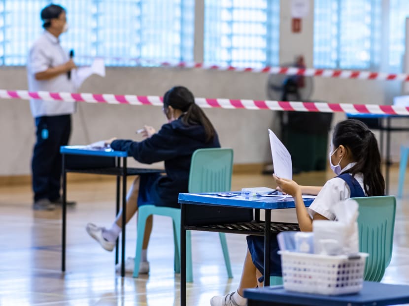 560 quarantined students sat for first PSLE written paper; procedures 'can be improved', parents say 560 quarantined students sat for first PSLE written paper; procedures 'can be improved', parents say