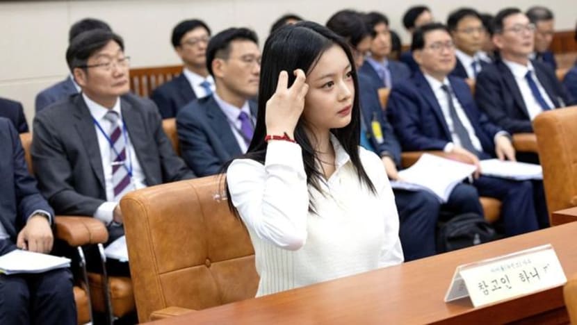 Diabaikan hingga CCTV dihapus: Kronologi Hanni NewJeans menangis ungkapkan bullying di HYBE