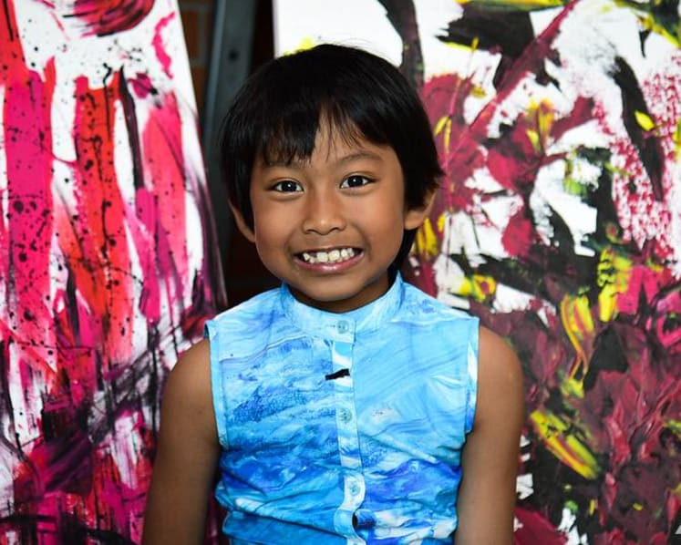7-year-old Thai artist unleashes imagination through colourful fabric