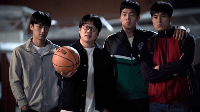“Rebound”　鲁蛇篮球队缔造奇迹