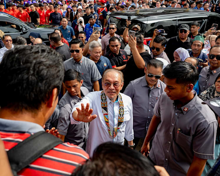 'Do not act out of anger': Anwar urges Sabahans to vote based on performance, not race