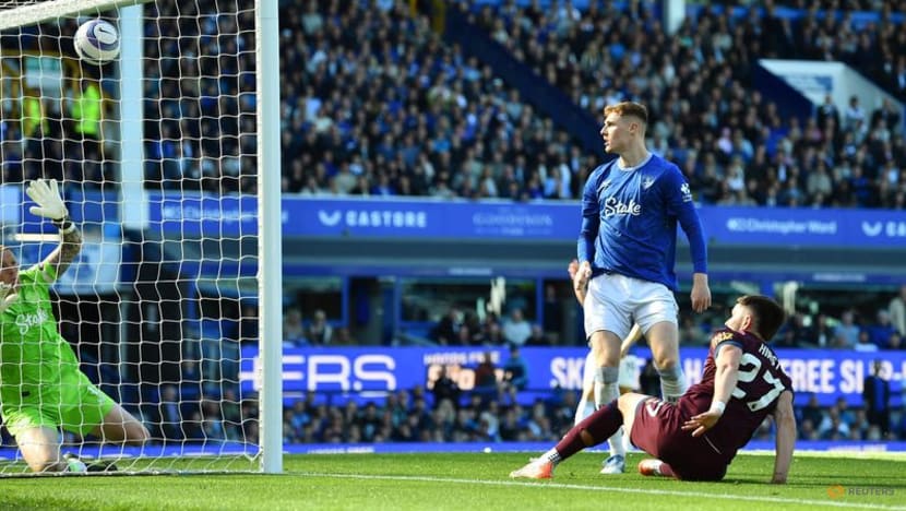 Ipswich rally from two goals down to draw 2-2 at Everton