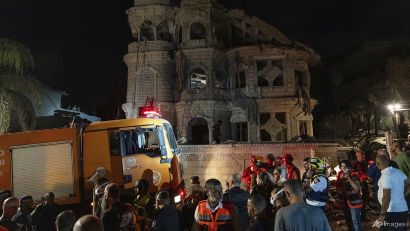 Iran, Israel saling berbalas serangan untuk hari ketiga