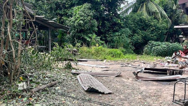 泰柬边境冲突酿九名平民死亡 泰国关闭柬边境检查站