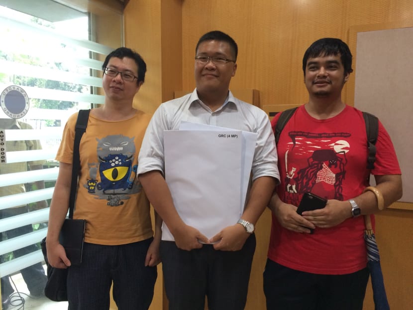 Potential candidates arrive at the Elections Department