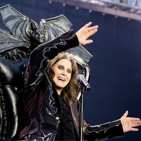 突发！传奇歌手Ozzy Osbourne突然去世，享年76岁，退休演唱会惨变绝唱