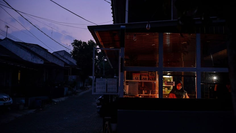 PLN minta maaf atas pemadaman bergilir Jawa, kerja 24 jam penuh