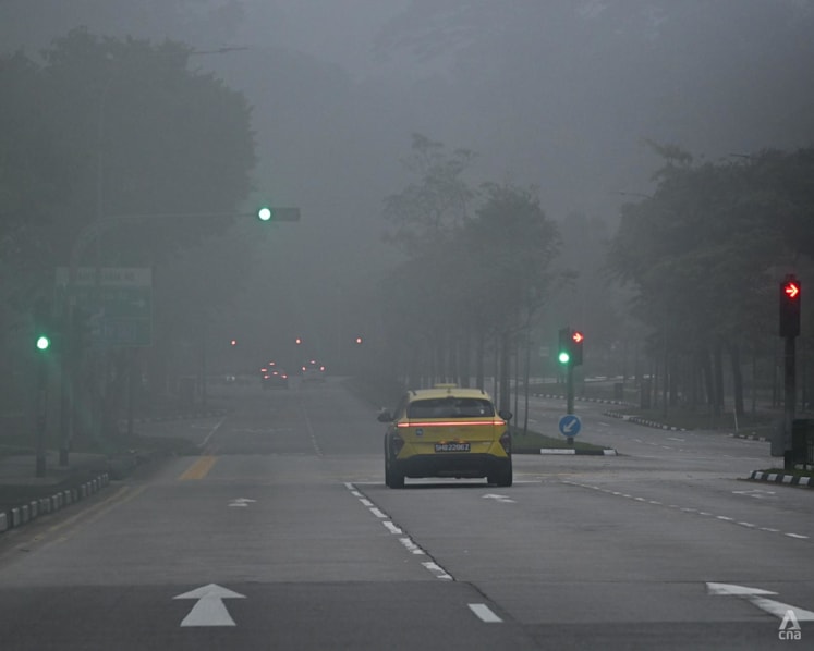Air quality in Singapore mostly unhealthy; PM2.5 elevated in three regions Air quality in Singapore mostly unhealthy; PM2.5 elevated in three regions