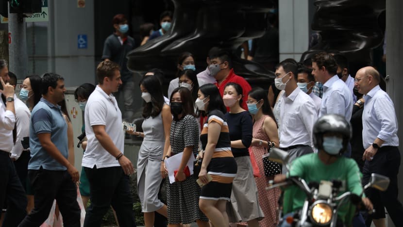 S'poreans gloomy over economy in 2023 but confident that Covid-19 lockdowns are over: Survey