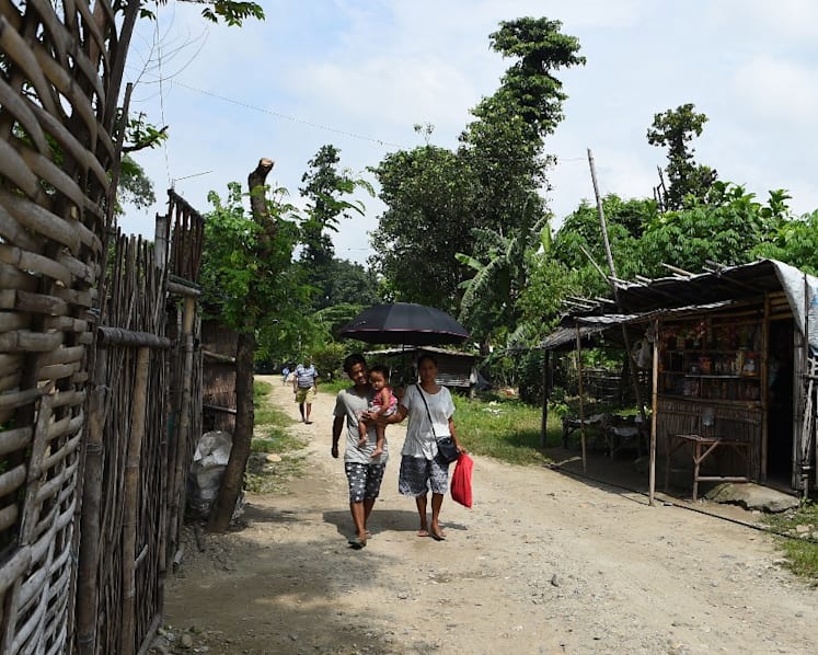 Nepal court convicts ex-ministers over Bhutan refugee scam
