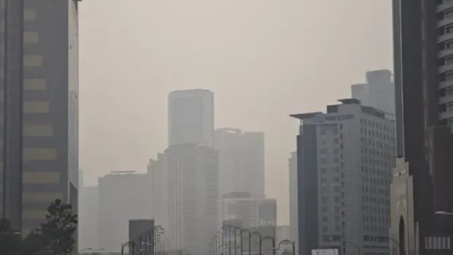 烟霾恶化 柔佛全州学校停课两天