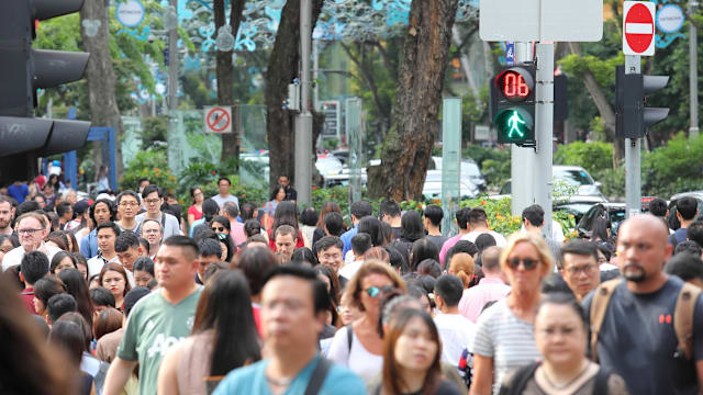 总理：每当政府财政收入增长 都与国人分享成果