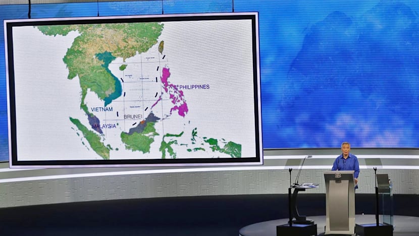 Despite superpower pressure, S’pore must choose its ‘own place to stand’