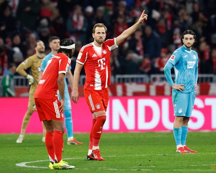 Bayern open six-point lead with five-goal thrashing of Hoffenheim