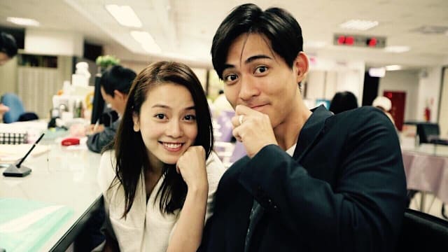 被羡慕“睡醒就看到帅哥”，周渝民老婆亲揭结婚10年真实情况，反倒羡慕粉丝！