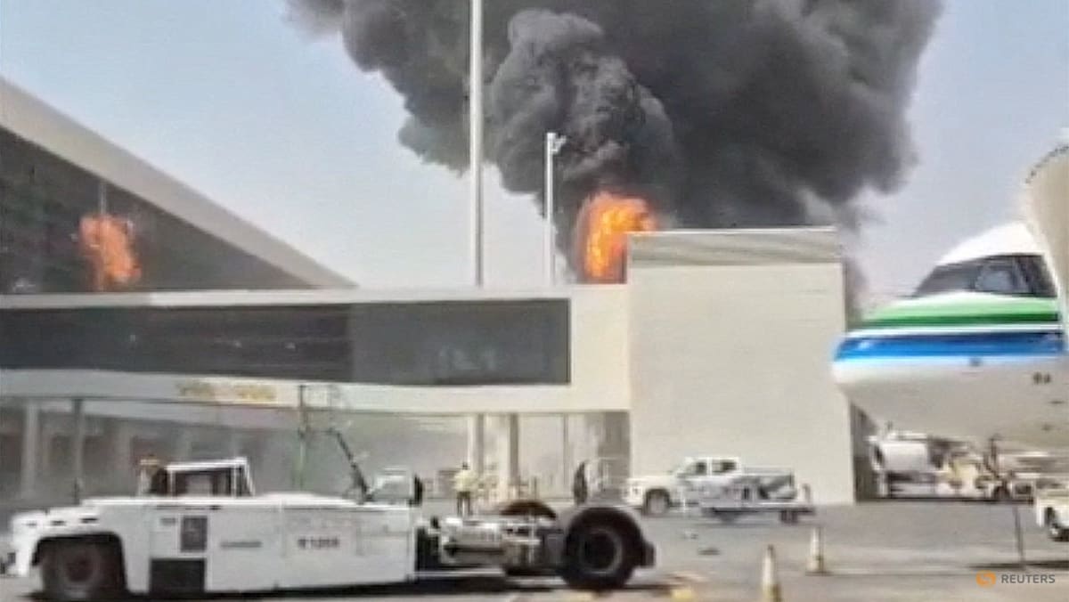 Satu tewas dalam serangan baru di bandara Saudi, sehari setelah gempuran Houthi tewaskan 13 orang