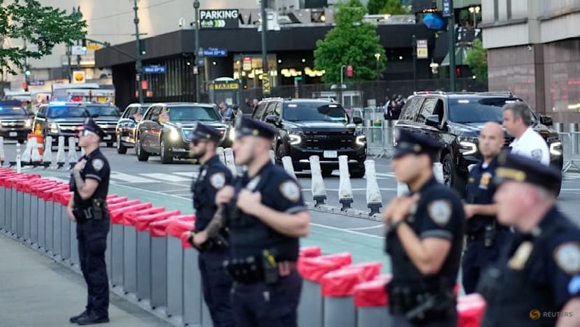 Ticketholders boo Trump as NBA Finals security clogs entry to Madison Square Garden