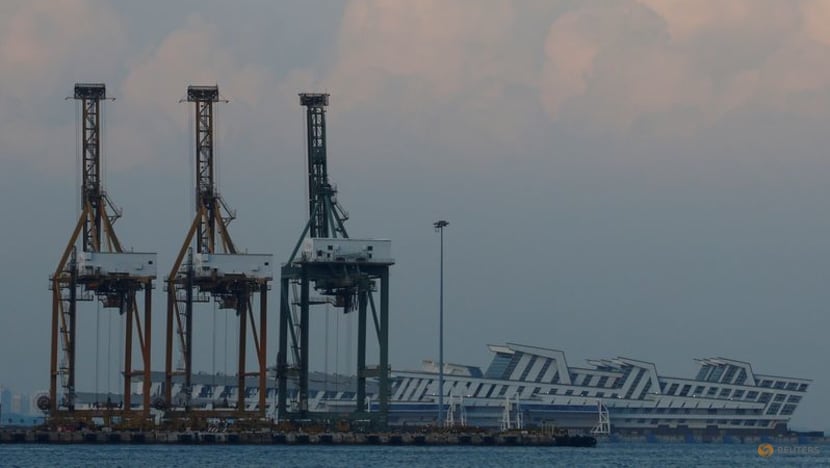 Singapore's key exports fall 4.6% in July; drop steeper than expected Singapore's key exports fall 4.6% in July; drop steeper than expected