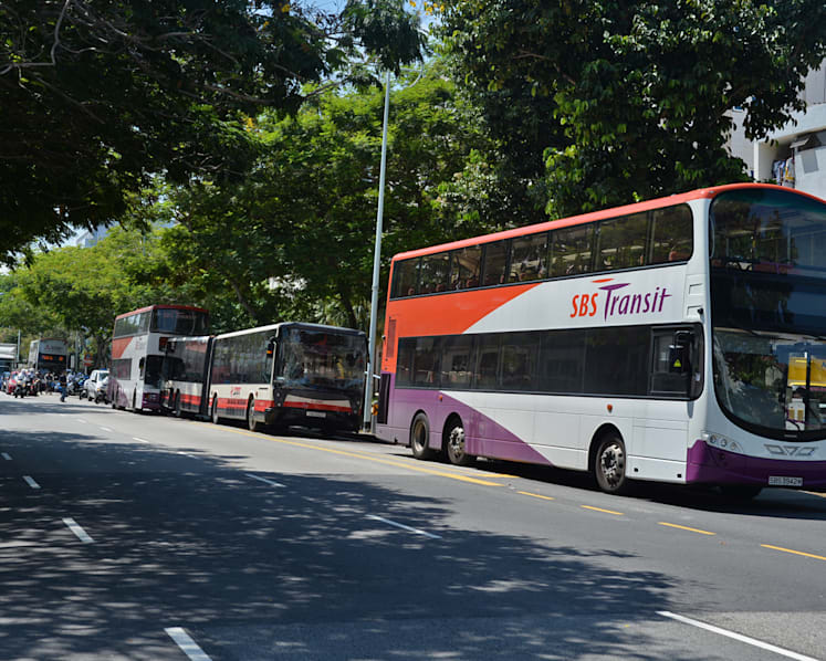 3-bus collision on Changi Road leaves 28 hurt