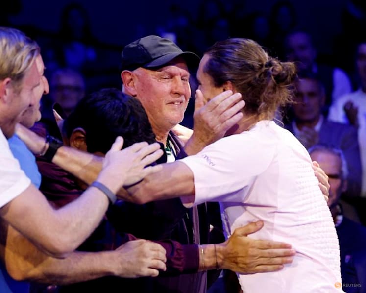 Zverev finally takes his place at the summit