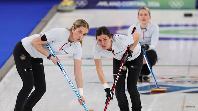 Curling-Homan finally gets her medal as Canada beat US to win women's bronze